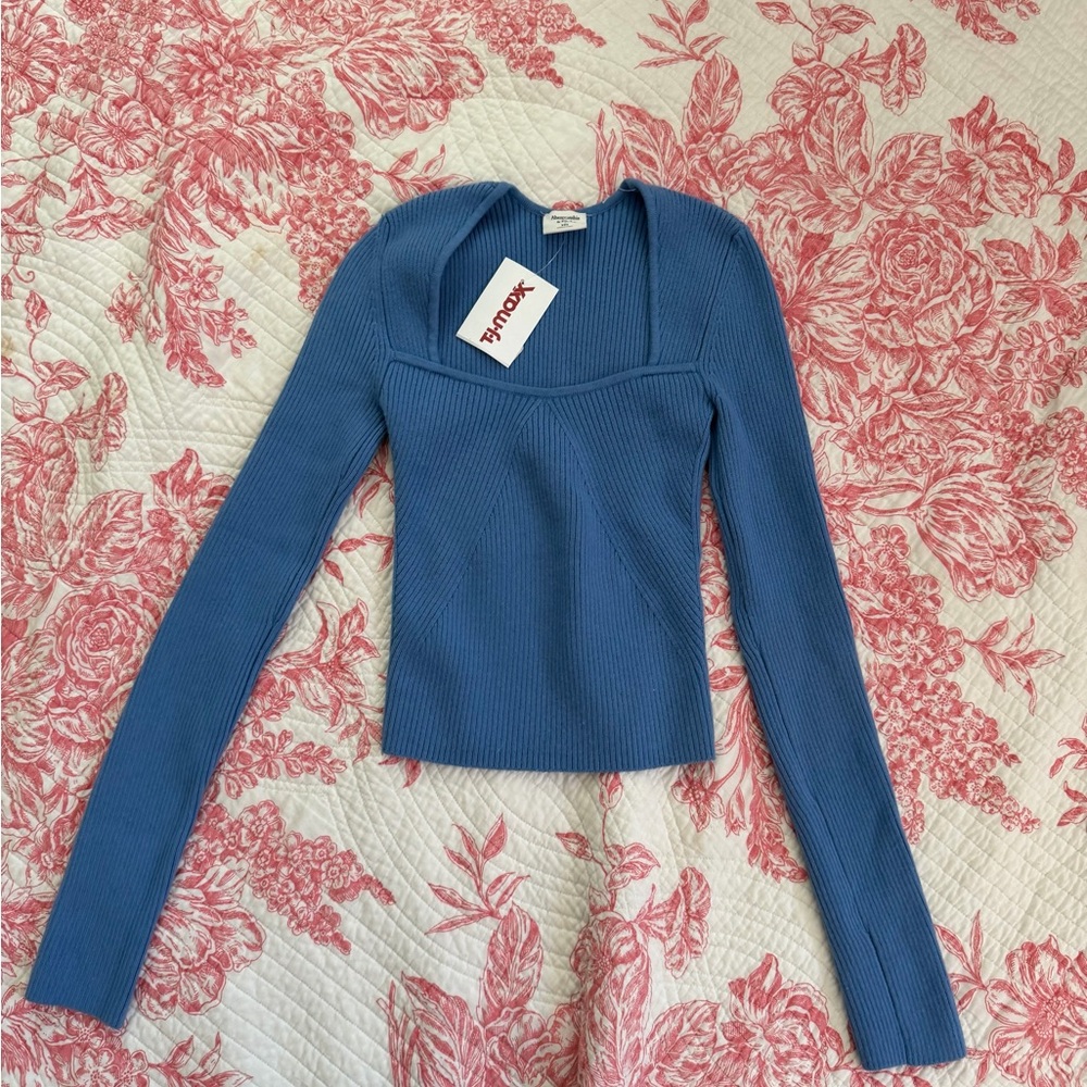 Abercrombie and Fitch long sleeve